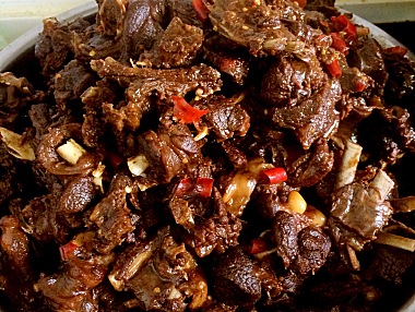 本来不信邪，现在我信了，吃完狗肉千万不能碰凉水，谨记！